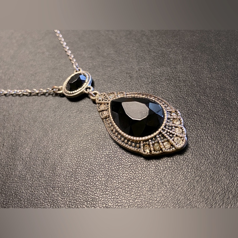 Vintage Black Onyx and Silver Tone NRT necklace